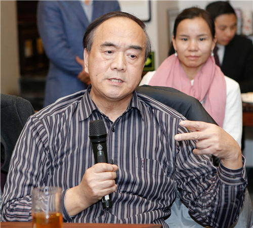 02-2北京故宮木器修繕專家郭文通提出指導意見_看圖王_