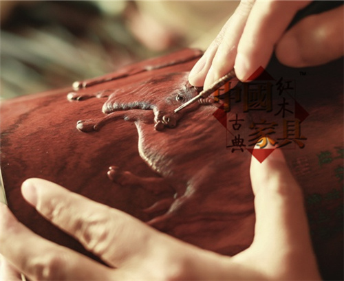 陳加國與筆筒01_副本